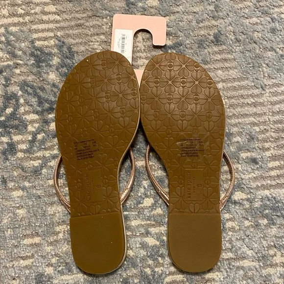 NWT Kate Spade Cabana Sandals pale gold/rose gold size 6.0 - Picture 3 of 3